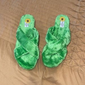 Jessica Simpson fur slippers lime green size 8
